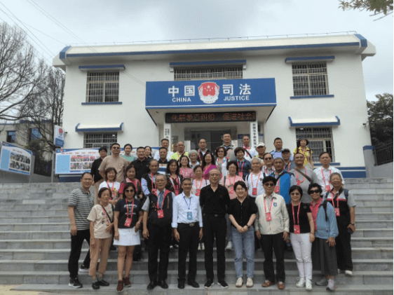 深化調解交流台灣基層調解員考察團赴黔考察